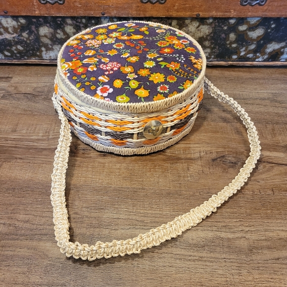 Vintage 1970s Wicker Purse with Floral Velvet Accents - Picture 13 of 14